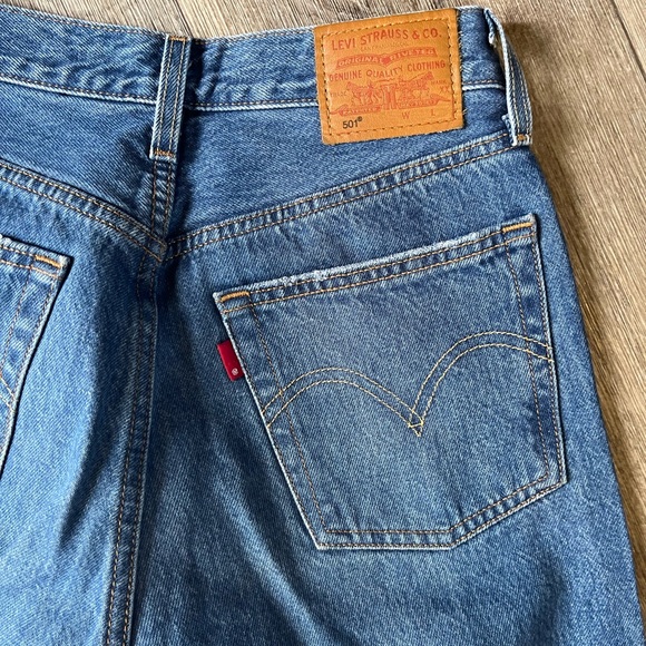 Levi’s 501 - Picture 6 of 7